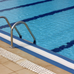 Couverture de Piscine : Gardez votre Eau Propre et Chaude avec une Protection Adaptée Aureilhan